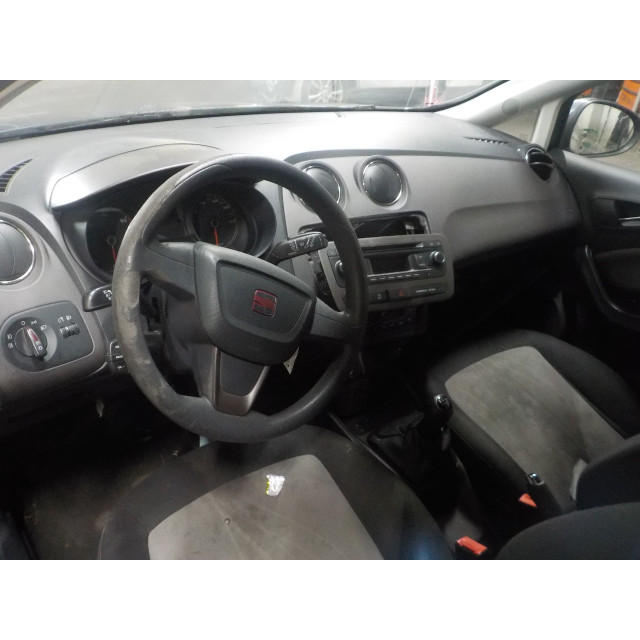 Tail light body right Seat Ibiza IV (6J5) (2009 - 2015) Hatchback 5-drs 1.6 TDI 90 (CAYB)
