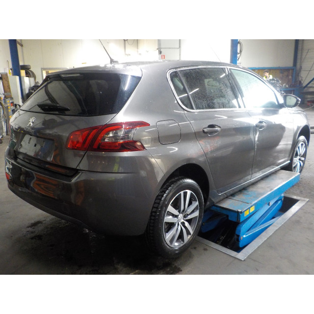 Windscreen washer reservoir front Peugeot 308 (L3/L8/LB/LH/LP) (2014 - 2021) Hatchback 1.6 BlueHDi 100 (DV6FD(BHY))