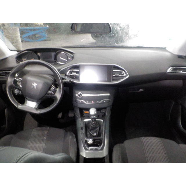 Outside mirror right electric Peugeot 308 (L3/L8/LB/LH/LP) (2014 - 2021) Hatchback 1.6 BlueHDi 100 (DV6FD(BHY))