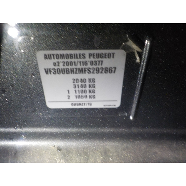Tail light boot lid left Peugeot 3008 I (0U/HU) (2014 - 2016) MPV 1.6 BlueHDi 120 (DV6FC(BHZ))