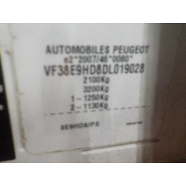 Front edge lock plate Peugeot 508 SW (8E/8U) (2012 - 2018) Combi 1.6 HDiF 16V (DV6C(9HD))