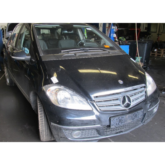 Fuel filler flap Mercedes-Benz A (W169) (2004 - 2012) Hatchback 1.5 A-150 (M266.920)