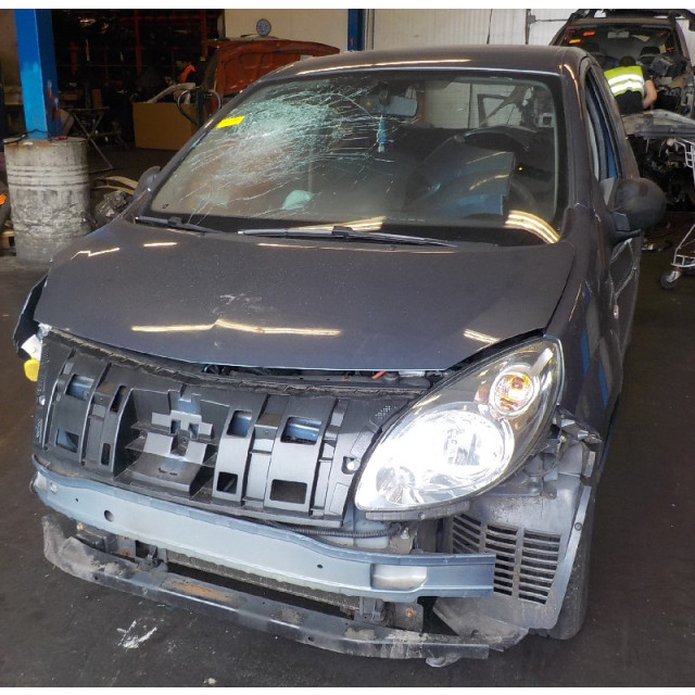 Rear windscreen wiper motor Renault Twingo II (CN) (2007 - 2014) Hatchback 3-drs 1.2 16V (D4F-772(Euro 4)