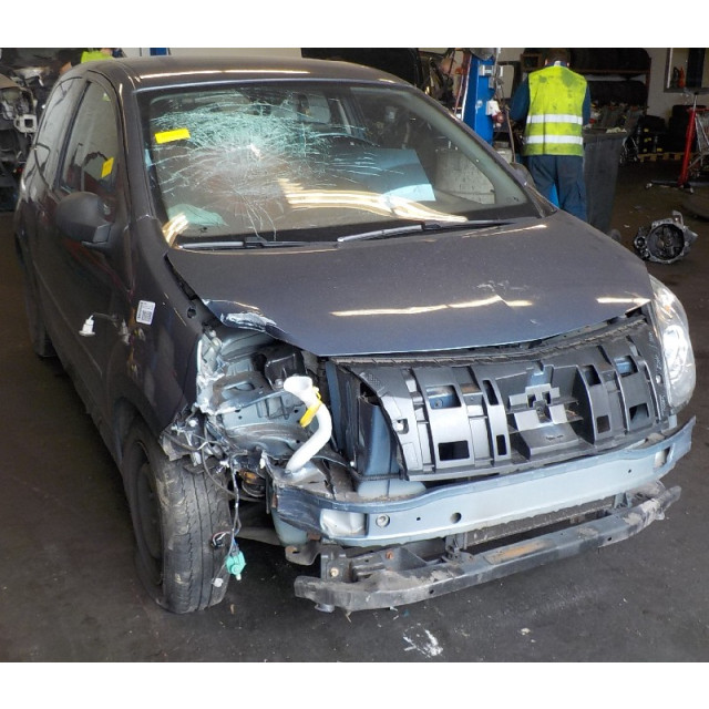 Suspension arm front left Renault Twingo II (CN) (2007 - 2014) Hatchback 3-drs 1.2 16V (D4F-772(Euro 4)