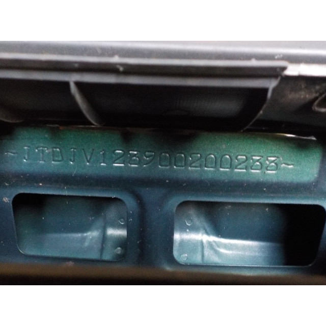 Locking mechanism door rear left Toyota Yaris (P1) (1999 - 2005) Hatchback 1.0 16V VVT-i (1SZFE)