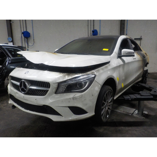 Outside mirror right electric Mercedes-Benz CLA (117.3) (2013 - 2019) Sedan 1.6 CLA-200 16V (M270.910)