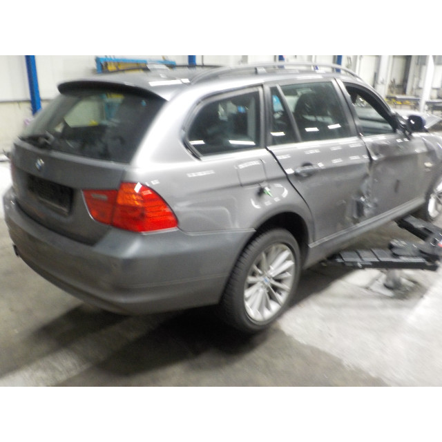 Locking mechanism bootlid tailgate electric BMW 3 serie Touring (E91) (2009 - 2012) Combi 330Xd 24V (N57-D30A)