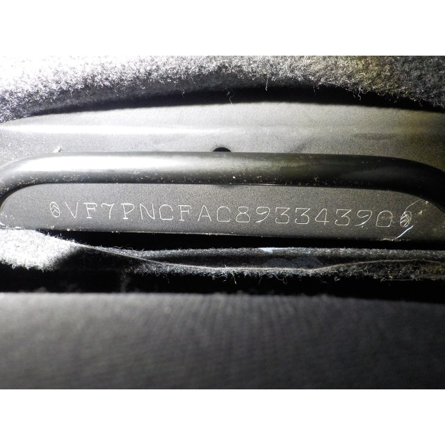 Locking mechanism door front right Citroën C1 (2005 - 2014) Hatchback 1.0 12V (1KR-FE(CFB))