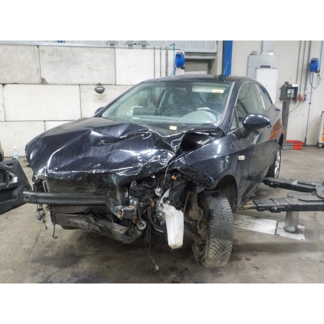 Rear bumper Seat Ibiza IV (6J5) (2010 - 2015) Hatchback 5-drs 1.2 TDI Ecomotive (CFWA)