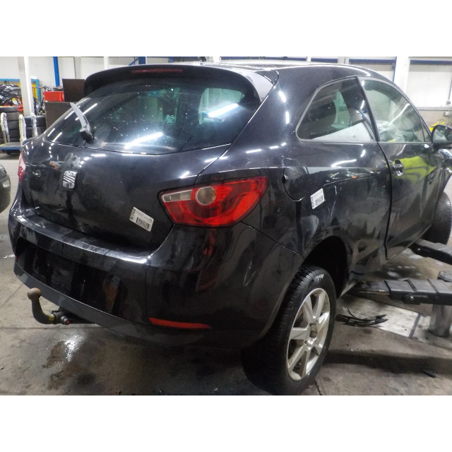 Door front left Seat Ibiza IV (6J5) (2010 - 2015) Hatchback 5-drs 1.2 TDI Ecomotive (CFWA)