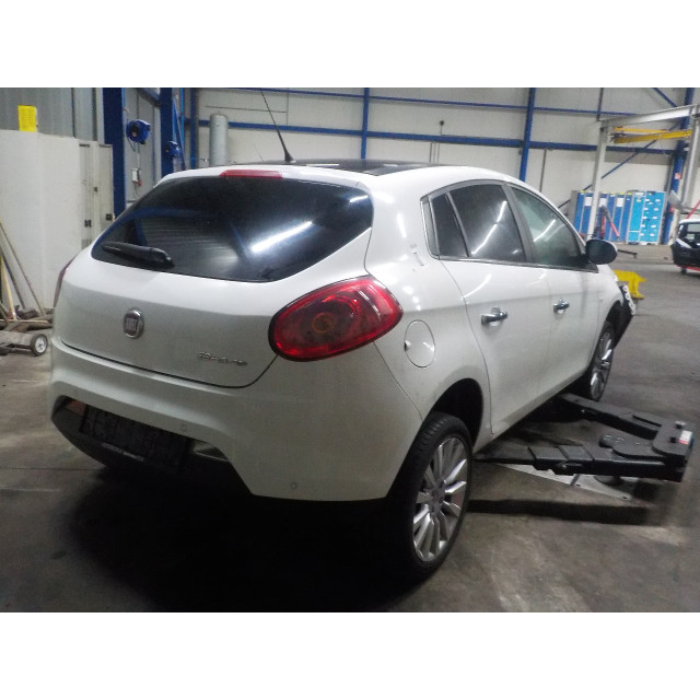 Front wing right Fiat Bravo (198A) (2010 - 2014) Hatchback 1.4 MultiAir 16V (198.A.7000)