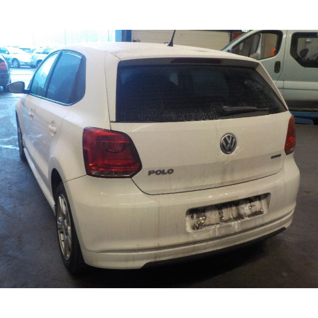 Caliper front left Volkswagen Polo V (6R) (2009 - 2014) Hatchback 1.2 TDI 12V BlueMotion (CFWA(Euro 5))