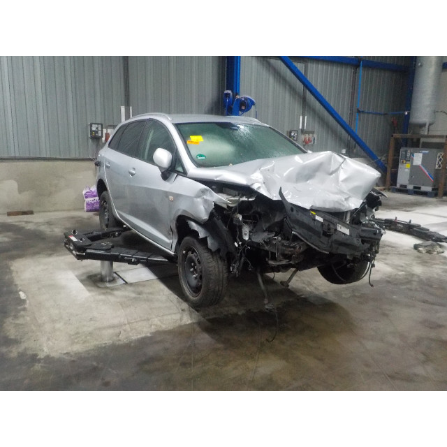 Caliper rear left Seat Ibiza ST (6J8) (2012 - 2015) Combi 1.2 TSI (CBZA)