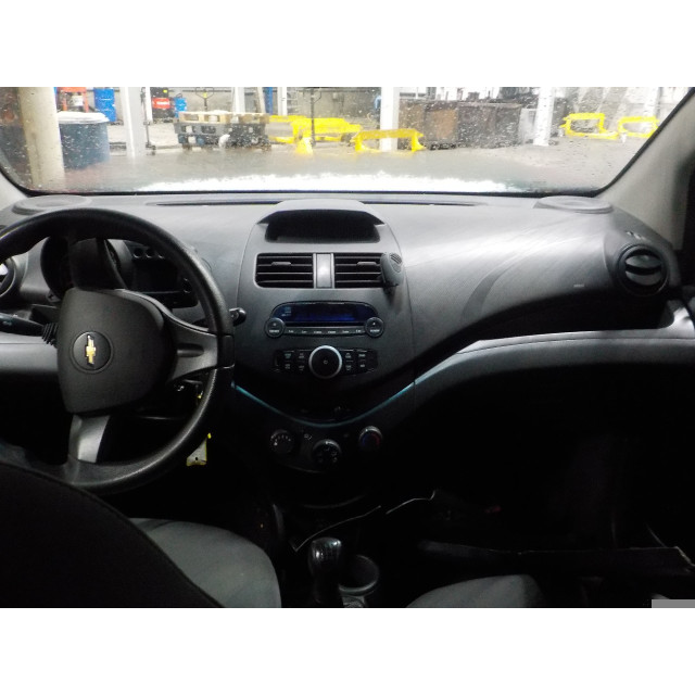 Sun visor right Daewoo/Chevrolet Spark (2010 - 2015) (M300) Hatchback 1.0 16V Bifuel (LMT)