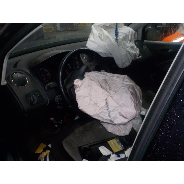 Gas strut set rear Seat Ibiza ST (6J8) (2010 - 2015) Combi 1.2 TDI Ecomotive (CFWA)