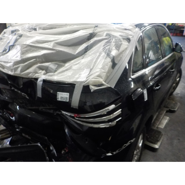 Shock absorber rear left Audi Q3 (8UB/8UG) (2011 - 2015) SUV 2.0 16V TFSI 170 Quattro (CCZC(Euro 5))