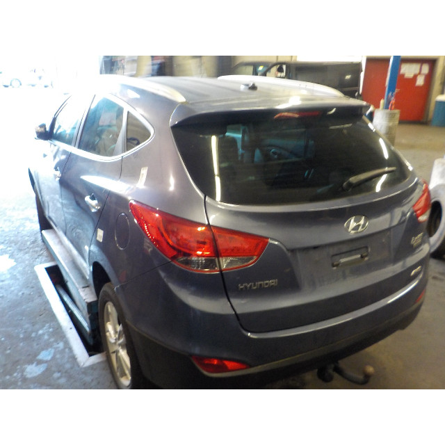 Outside mirror right electric Hyundai iX35 (LM) (2010 - 2015) iX 35 (LM) SUV 2.0 CRDi 16V 4x4 (D4HA)