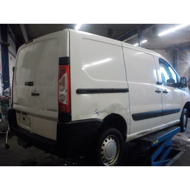 Outside mirror right electric Peugeot Expert (G9) (2008 - 2011) Van 2.0 HDi 120 (DW10UTED4(RHG))