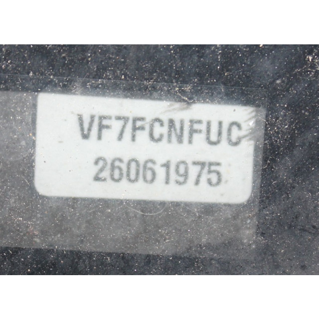 Wiper mechanism front Citroën C3 (FC/FL/FT) (2002 - 2010) Hatchback 5-drs 1.6 16V (TU5JP4(NFU))