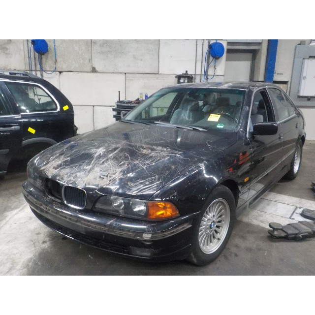 Engine BMW 5 serie (E39) (1995 - 2000) Sedan 523i 24V (M52-B25(256S3))