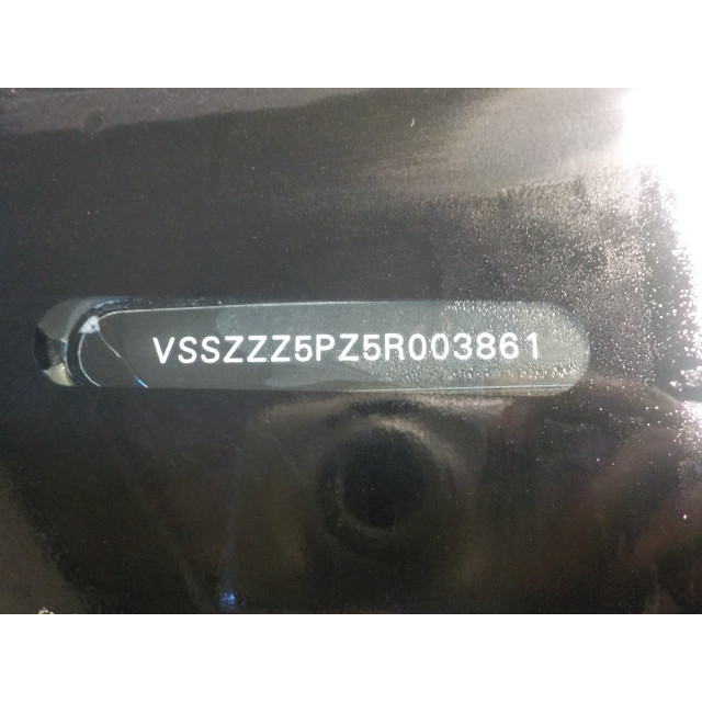 Locking mechanism door electric central locking front left Seat Altea (5P1) (2004 - present) MPV 1.6 (BSE)