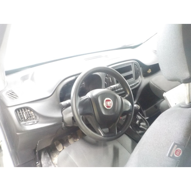 Steering wheel Fiat Doblo Cargo (263) (2010 - 2022) Van 1.3 D Multijet (199.A.3000)