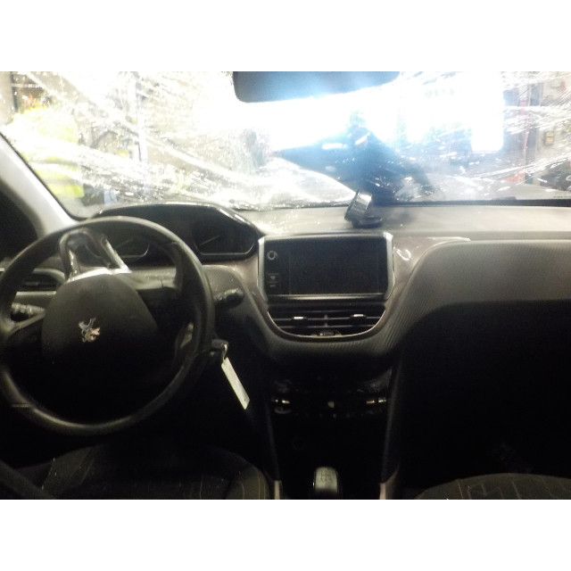 Driveshaft front right Peugeot 2008 (CU) (2013 - present) MPV 1.2 Vti 12V PureTech 82 (EB2(HMZ))