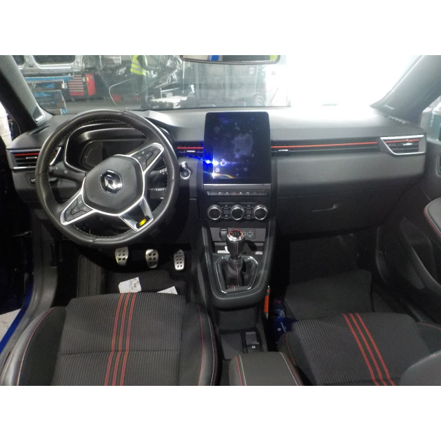 Fuel filler flap Renault Clio V (RJAB) (2019 - present) Clio V (RJA) Hatchback 1.0 TCe 100 12V (H4D-450)