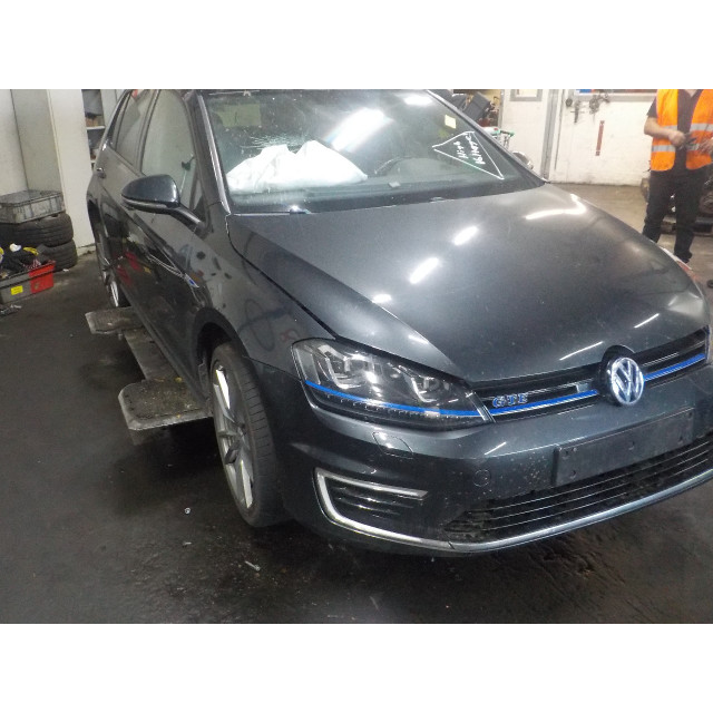 Curtain airbag right Volkswagen Golf VII (AUA) (2014 - 2020) Hatchback 1.4 GTE 16V (CUKB)