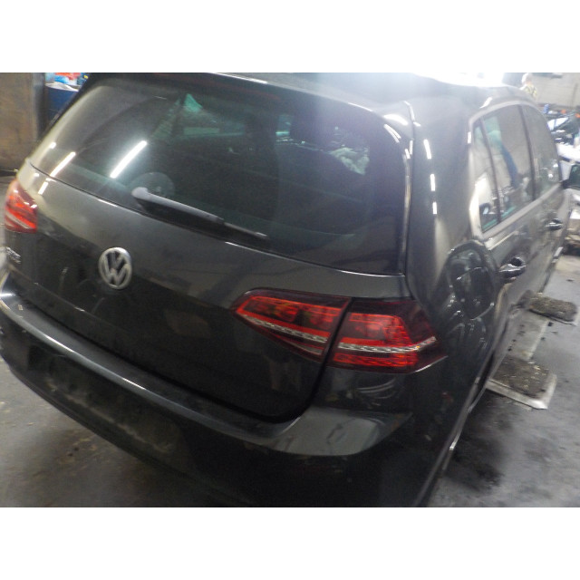 Heater element housing Volkswagen Golf VII (AUA) (2014 - 2020) Hatchback 1.4 GTE 16V (CUKB)