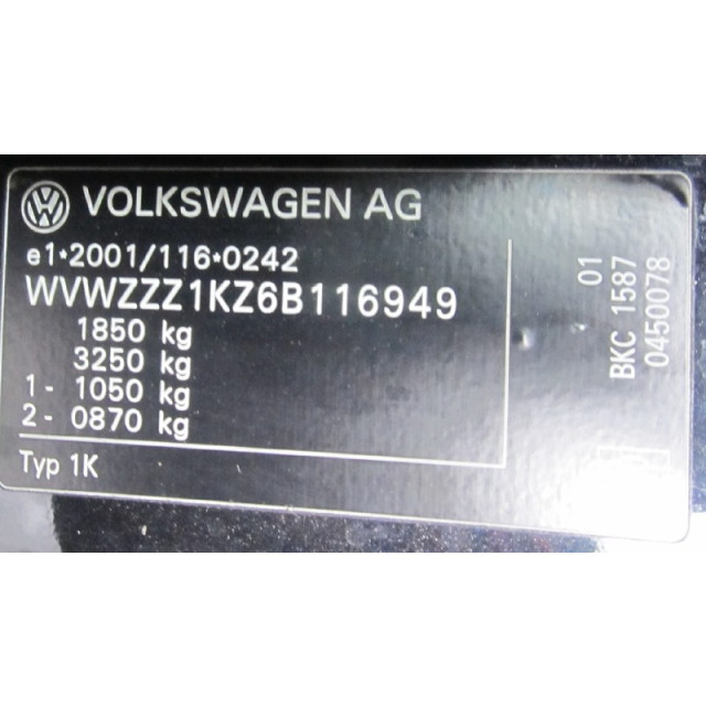 Glove box Volkswagen Golf V (1K1) (2003 - 2006) Hatchback 1.9 TDI (BKC)