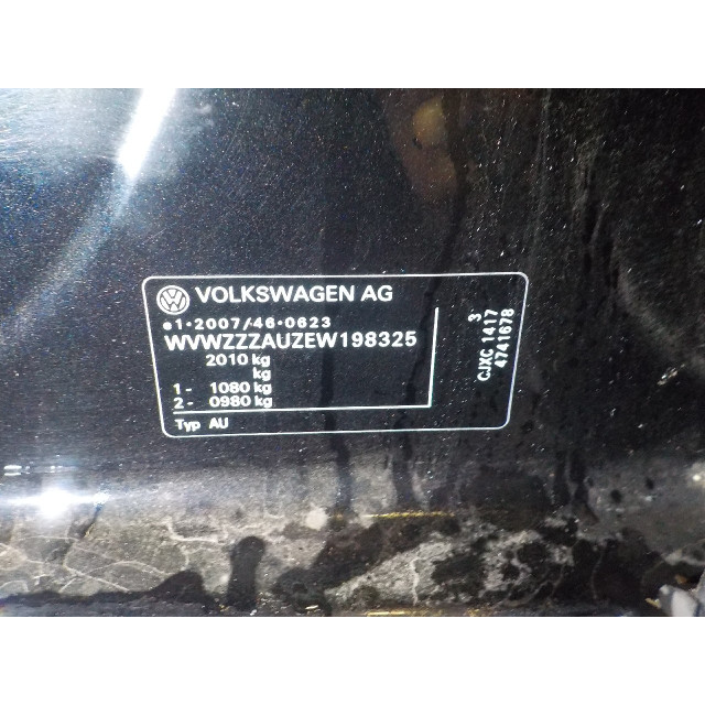 Camera front Volkswagen Golf VII (AUA) (2013 - 2020) Hatchback 2.0 R-line 4Motion 16V (CJXC)