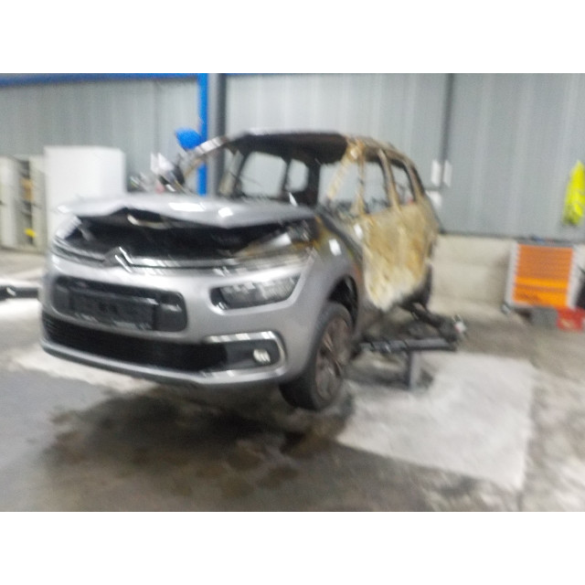 Cooling fan motor Citroën C4 Grand Picasso (3A) (2014 - 2018) MPV 1.2 12V PureTech 130 (EB2DTS(HNY))