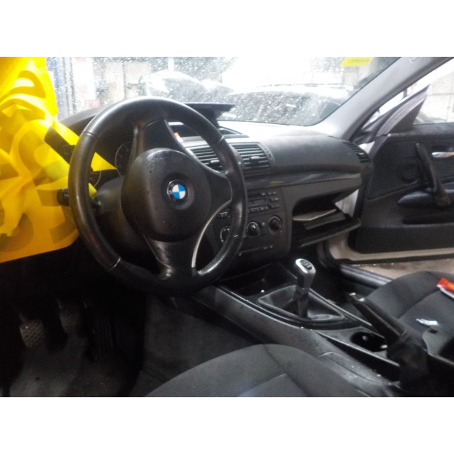 Control panel electric windows BMW 1 serie (E81) (2008 - 2011) Hatchback 3-drs 116i 2.0 16V (N43-B20A)