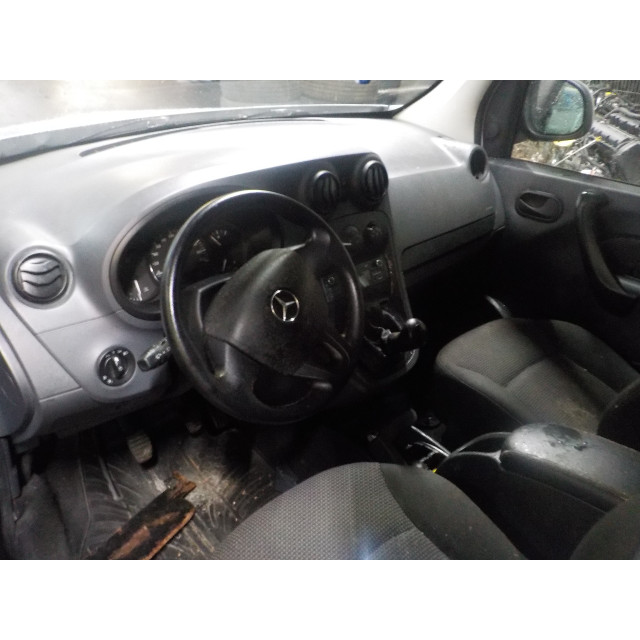 Seatbelt right front Mercedes-Benz Citan (415.7) (2012 - 2021) MPV 1.5 109 CDI Crewbus (OM607.951(K9K-B6))