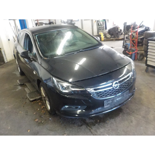 Front windscreen wiper motor Vauxhall / Opel Astra K (2015 - present) Hatchback 5-drs 1.6 CDTI 136 16V (B16DTH)