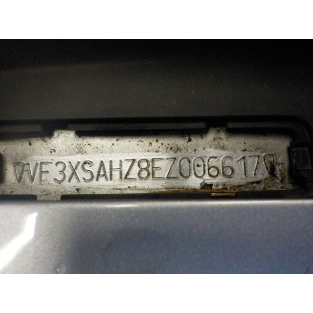 Door rear left Peugeot Expert (G9) (2011 - 2016) Van 2.0 HDiF 16V 130 (DW10CD(AHZ))