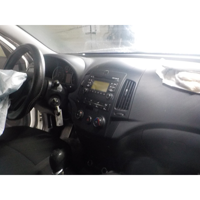 Air conditioning pump Hyundai i30 (FD) (2007 - 2011) Hatchback 1.6 CRDi 16V VGT LP (D4FB)
