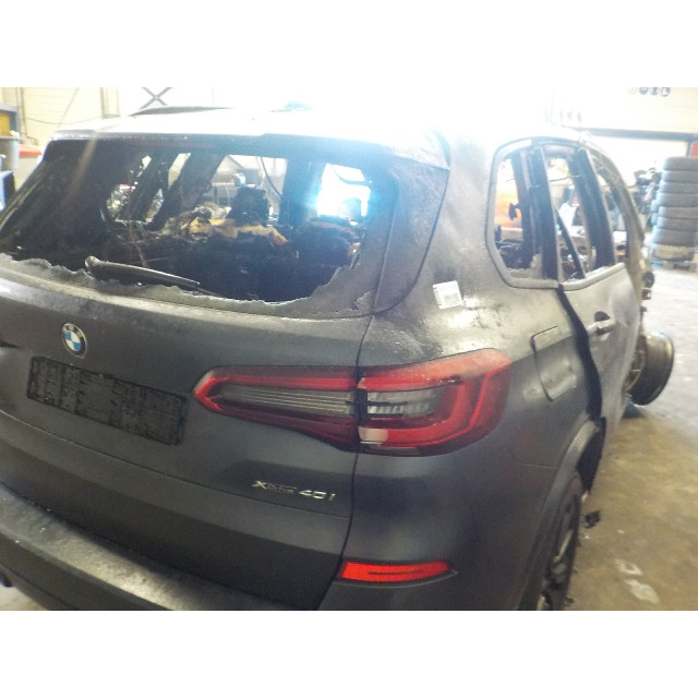 Caliper rear left BMW X5 (G05) (2018 - 2020) SUV xDrive 40i 3.0 24V (B58-B30C)