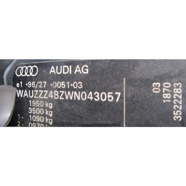 Air mass sensor Audi A6 (C5) (1997 - 2005) Sedan 2.4 V6 30V (ALF)