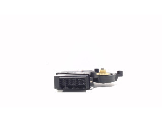 Electric window motor front right Volkswagen Polo IV (9N1/2/3) (2002 - 2006) Hatchback 1.4 FSI 16V (AXU)