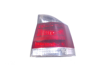 Tail light body right Vauxhall / Opel Vectra C GTS (2002 - 2006) Hatchback 5-drs 2.2 DTI 16V (Y22DTR(Euro 3))