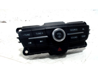 Radio control Ford Focus 3 (2012 - present) Focus III Hatchback 1.0 Ti-VCT EcoBoost 12V 125 (M1DA)
