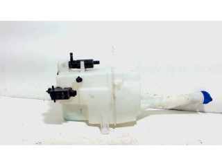Windscreen washer pump + tank Hyundai Santa Fe III (DM) (2012 - present) Santa Fe IV (DM) SUV 2.2 CRDi R 16V 4x4 (D4HB)