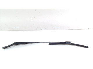 Wiper front right Skoda Fabia III Combi (NJ5) (2014 - present) Combi 1.4 TDI 16V 90 Greentech (CUSB)