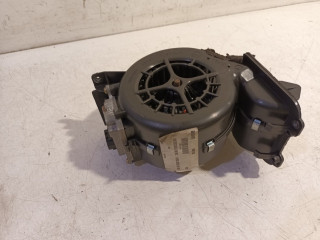 Heater fan motor Mercedes-Benz CLK (W209) (2002 - 2009) Coupé 2.6 240 V6 18V (M112.912)