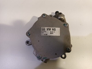 Vacuum pump Audi RS 6 Avant (C7) (2013 - 2018) Combi 4.0 V8 TFSI 32V (CRDB(Euro 5))