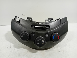 Heater control panel Daewoo/Chevrolet Spark (2010 - 2015) (M300) Hatchback 1.0 16V Bifuel (LMT)
