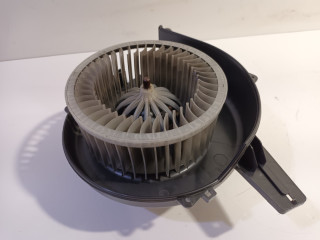 Heater fan motor Audi A1 (8X1/8XK) (2010 - 2015) Hatchback 3-drs 1.2 TFSI (CBZA)