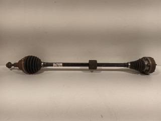 Driveshaft front right Seat Leon (5FB) (2014 - present) Hatchback 5-drs 1.4 TSI ACT 16V (CZEA)
